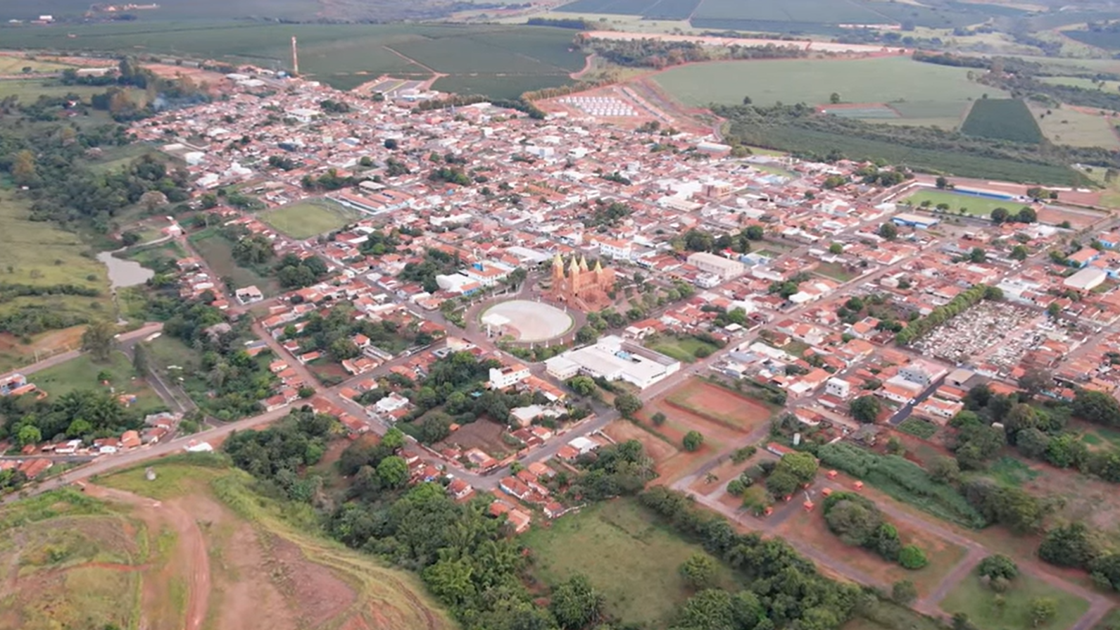 Leia mais sobre o artigo Voo de drone por Romaria MG