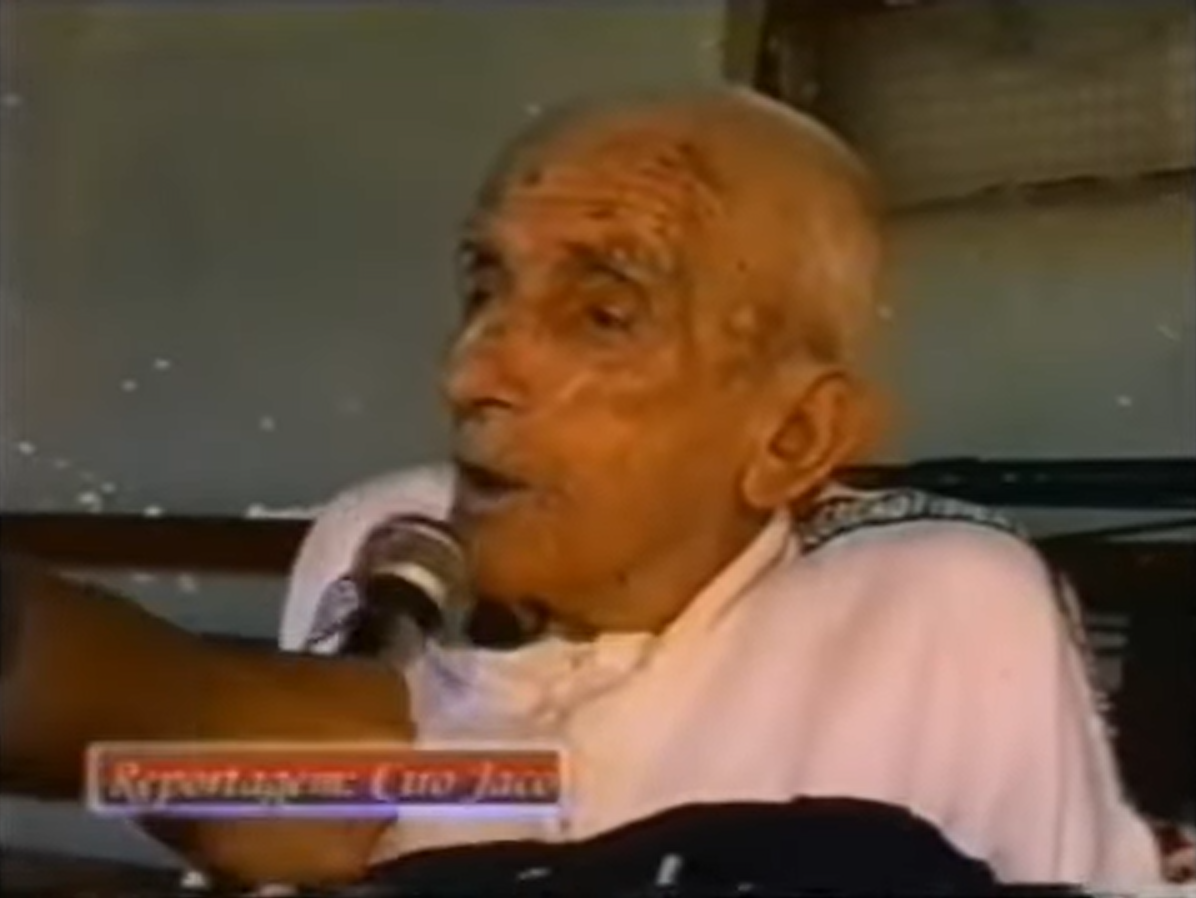 Leia mais sobre o artigo Entrevista com o senhor Aredio Naves, coroinha do Padre Eustáquio ano 2002