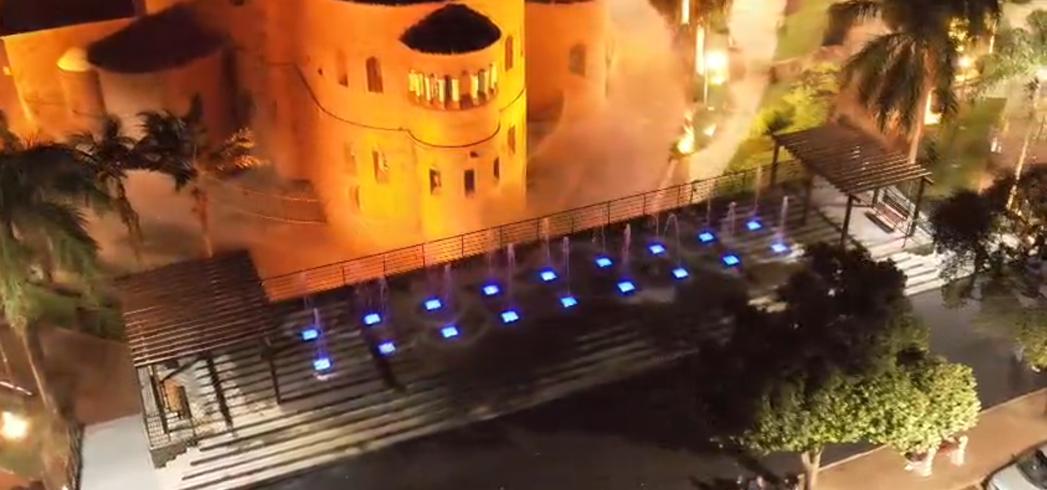 Leia mais sobre o artigo A nova fonte luminosa em Romaria: beleza e fé no coração da cidade
