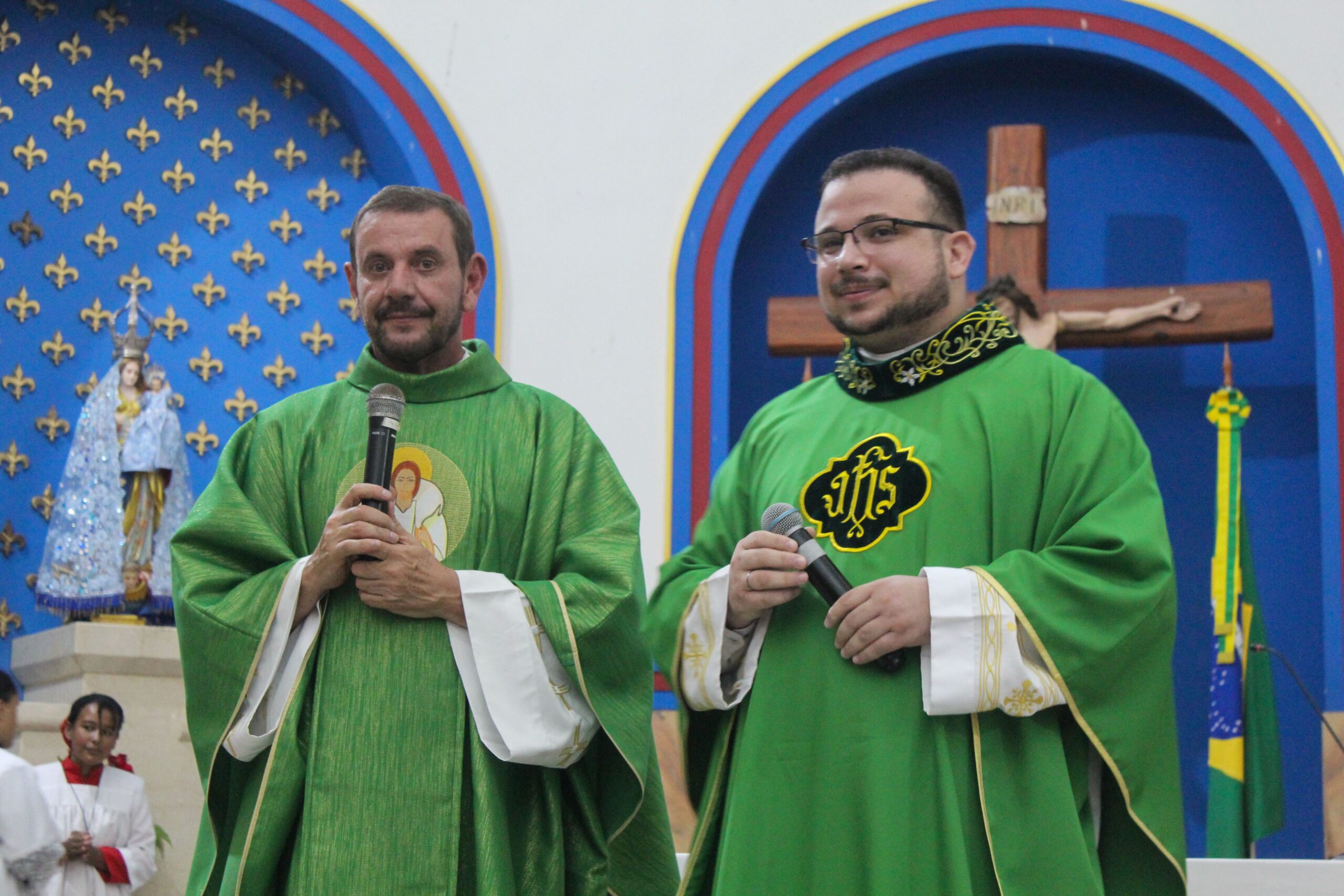 Leia mais sobre o artigo Novo Vigário é apresentado à comunidade de Romaria no Santuário Basílica de Nossa Senhora da Abadia